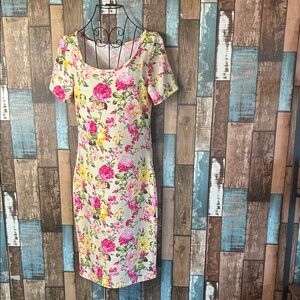 Tom’s Ware Vibrant Floral Midi Dress